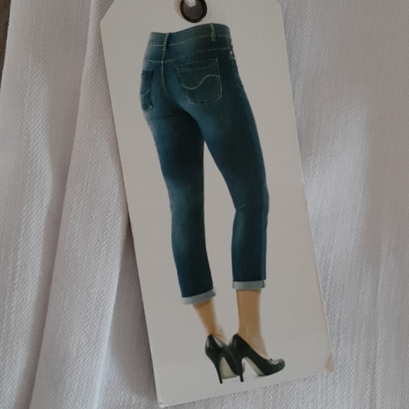 White Pants - Picture 2 of 2